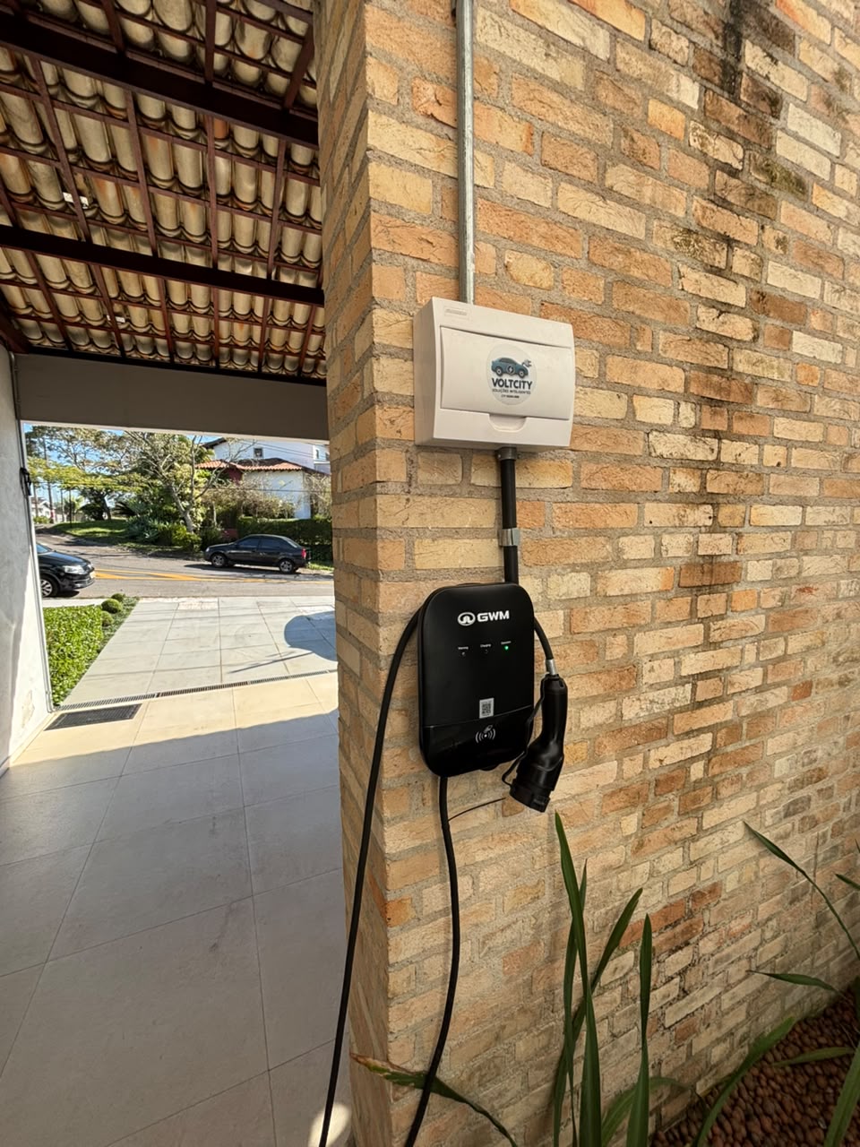 Wallbox GWM em parede de tijolos